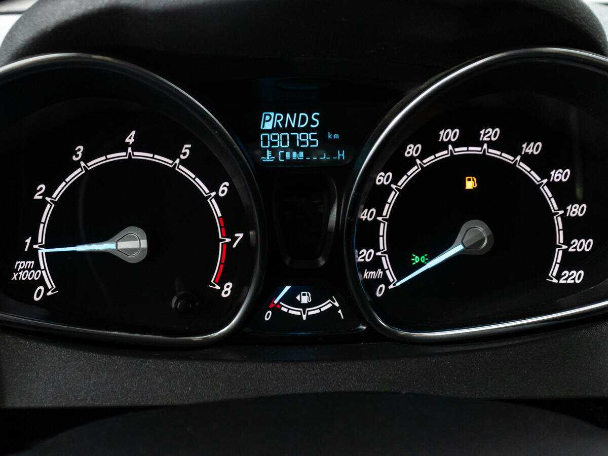 Купить Ford Fiesta с пробегом. Фото: #11