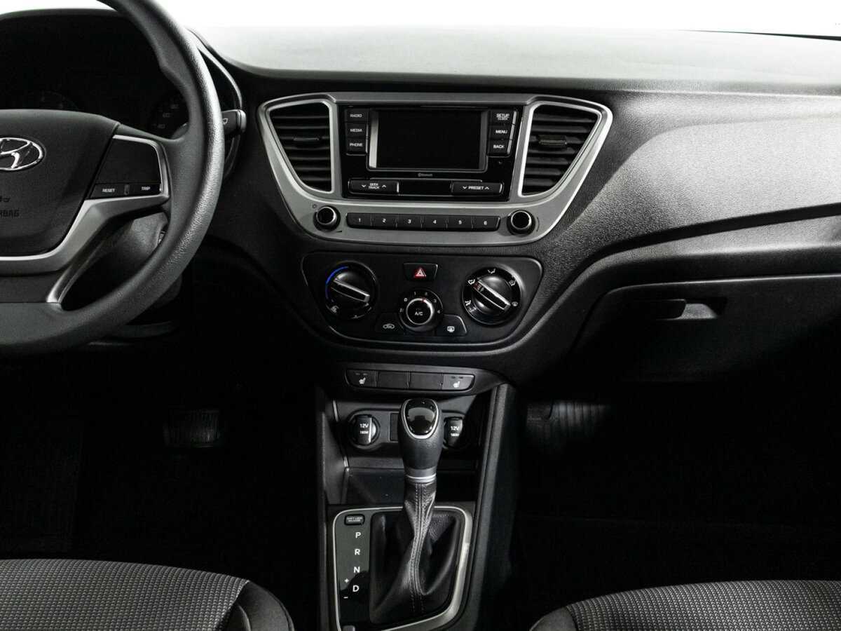 Купить Hyundai Solaris с пробегом. Фото: #13