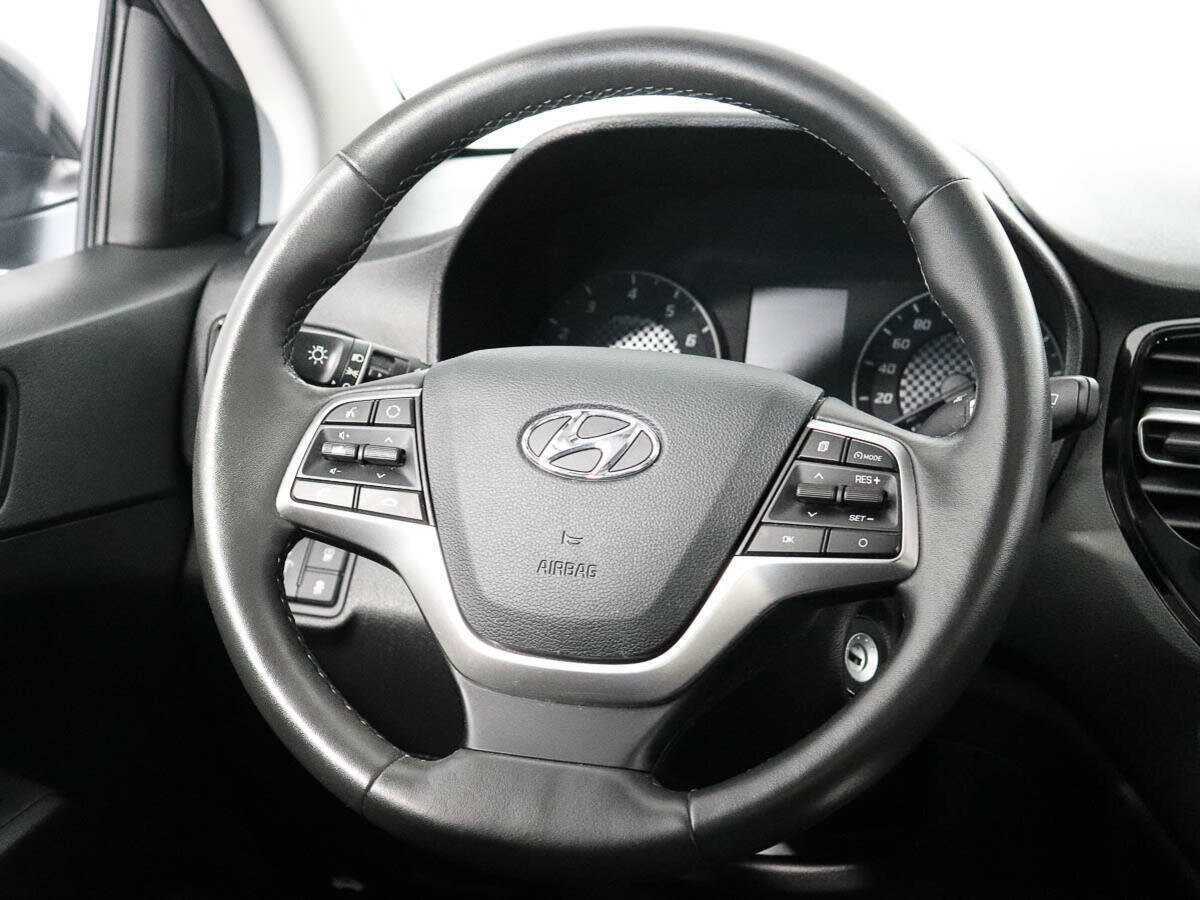 Купить Hyundai Solaris с пробегом. Фото: #14