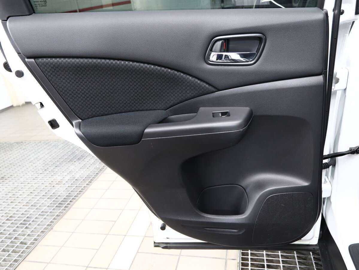 Купить Honda CR-V с пробегом. Фото: #8