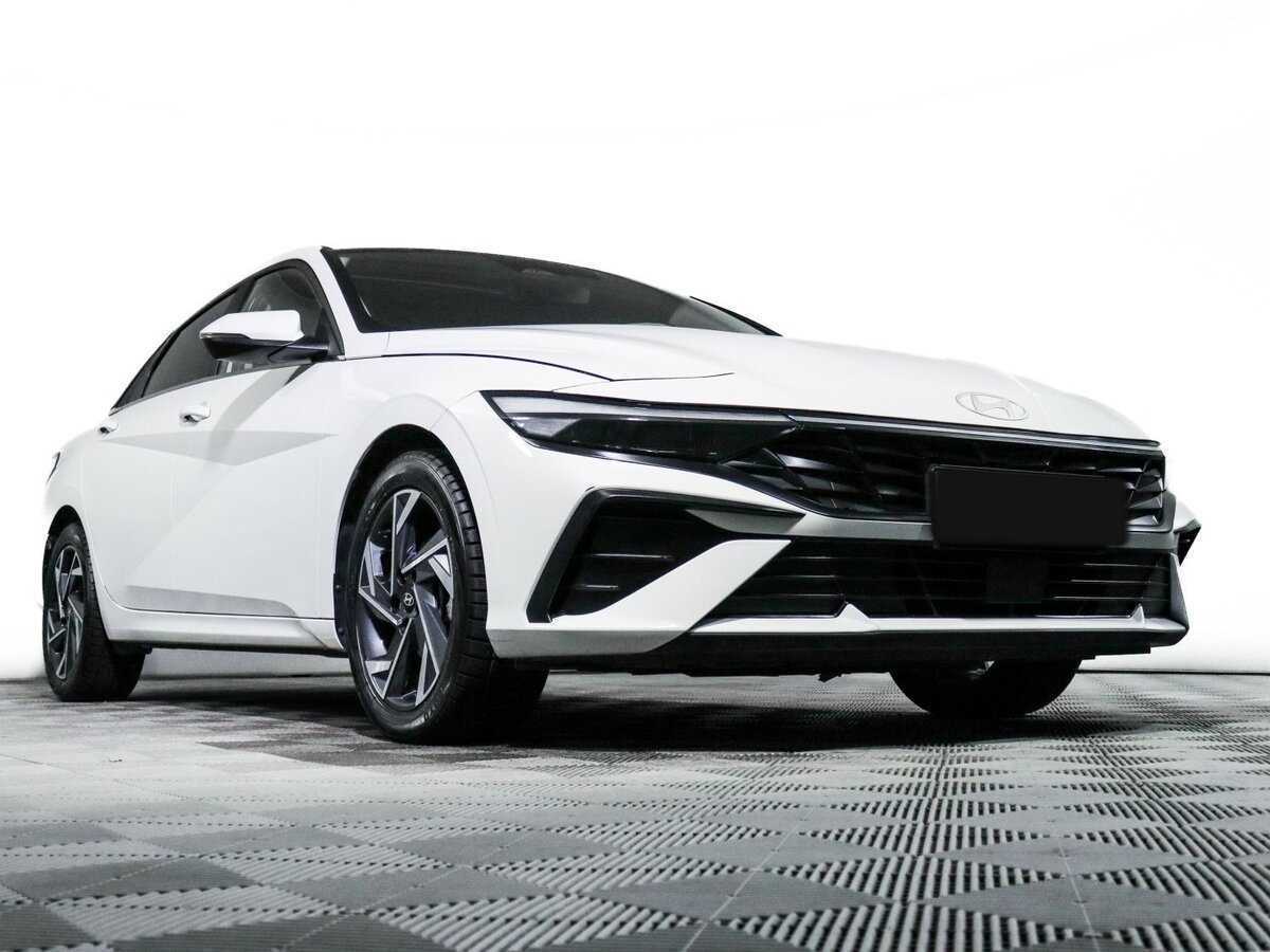 Купить Hyundai Elantra с пробегом. Фото: #15