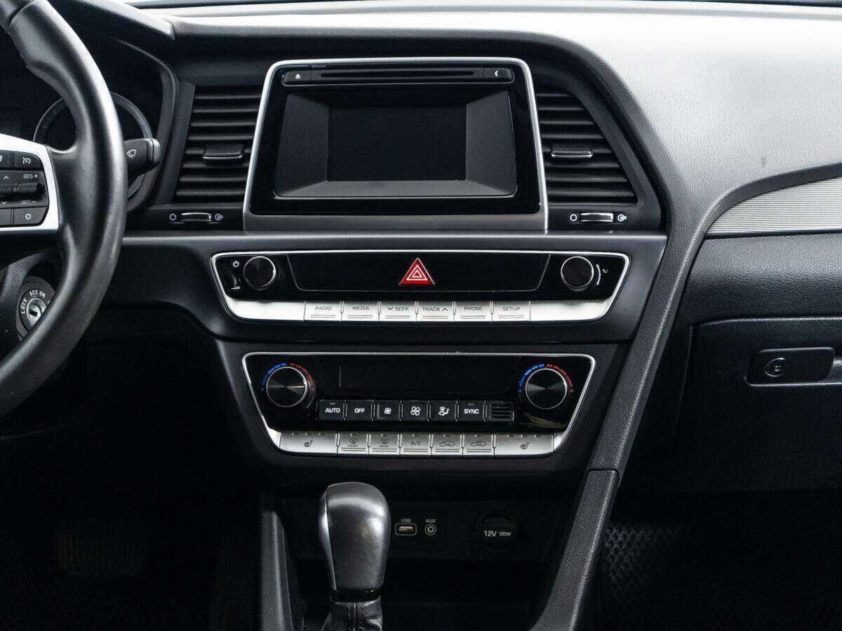 Купить Hyundai Sonata с пробегом. Фото: #13