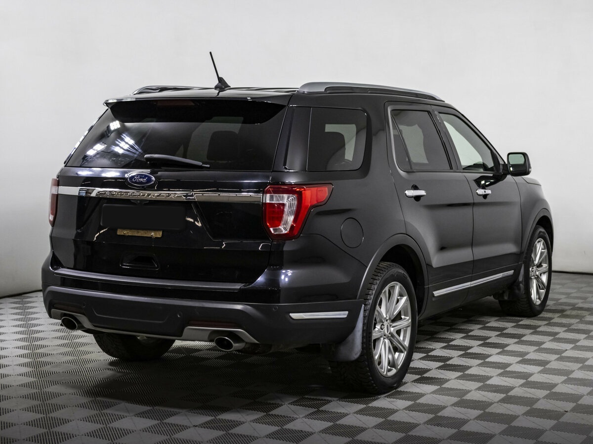 Купить Ford Explorer с пробегом. Фото: #3