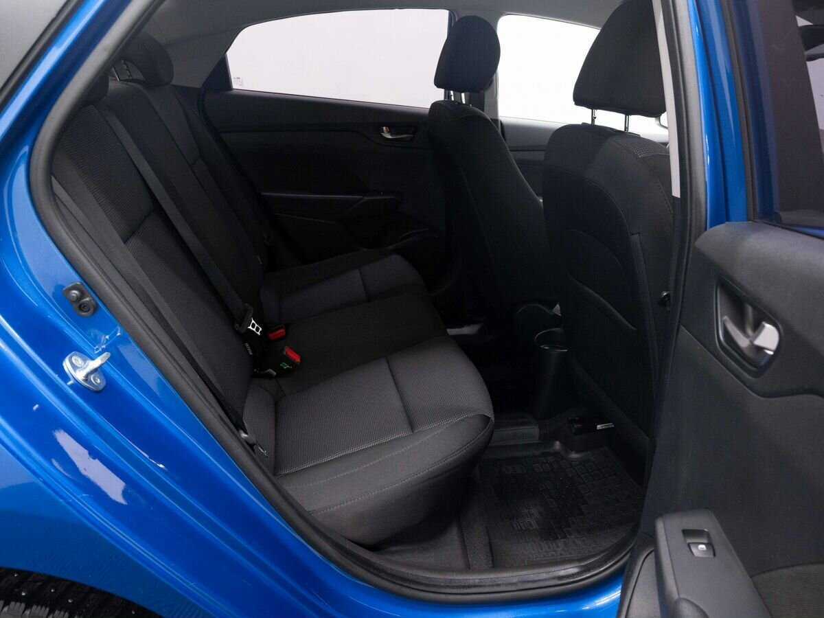 Купить Hyundai Solaris с пробегом. Фото: #11