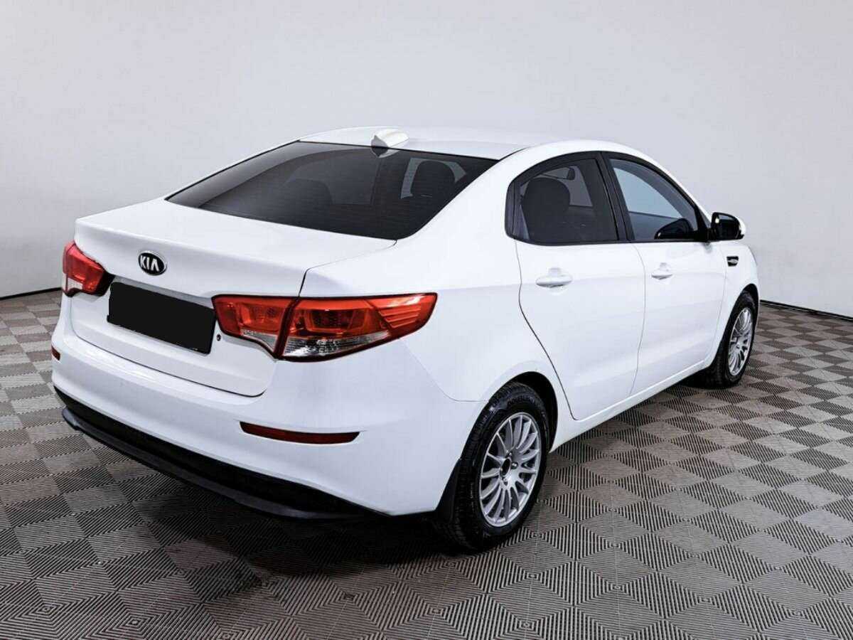 Купить Kia Rio с пробегом. Фото: #4