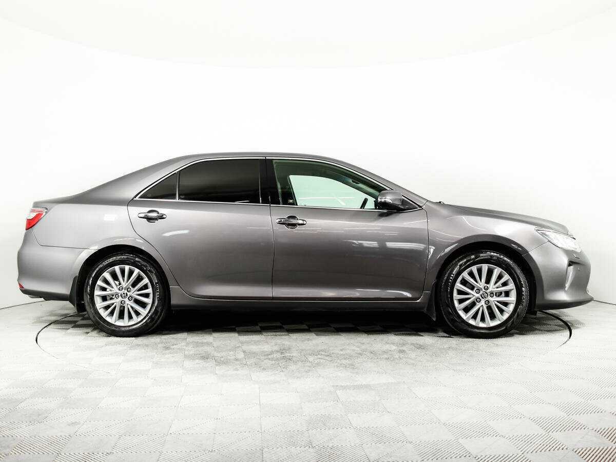 Купить Toyota Camry с пробегом. Фото: #3