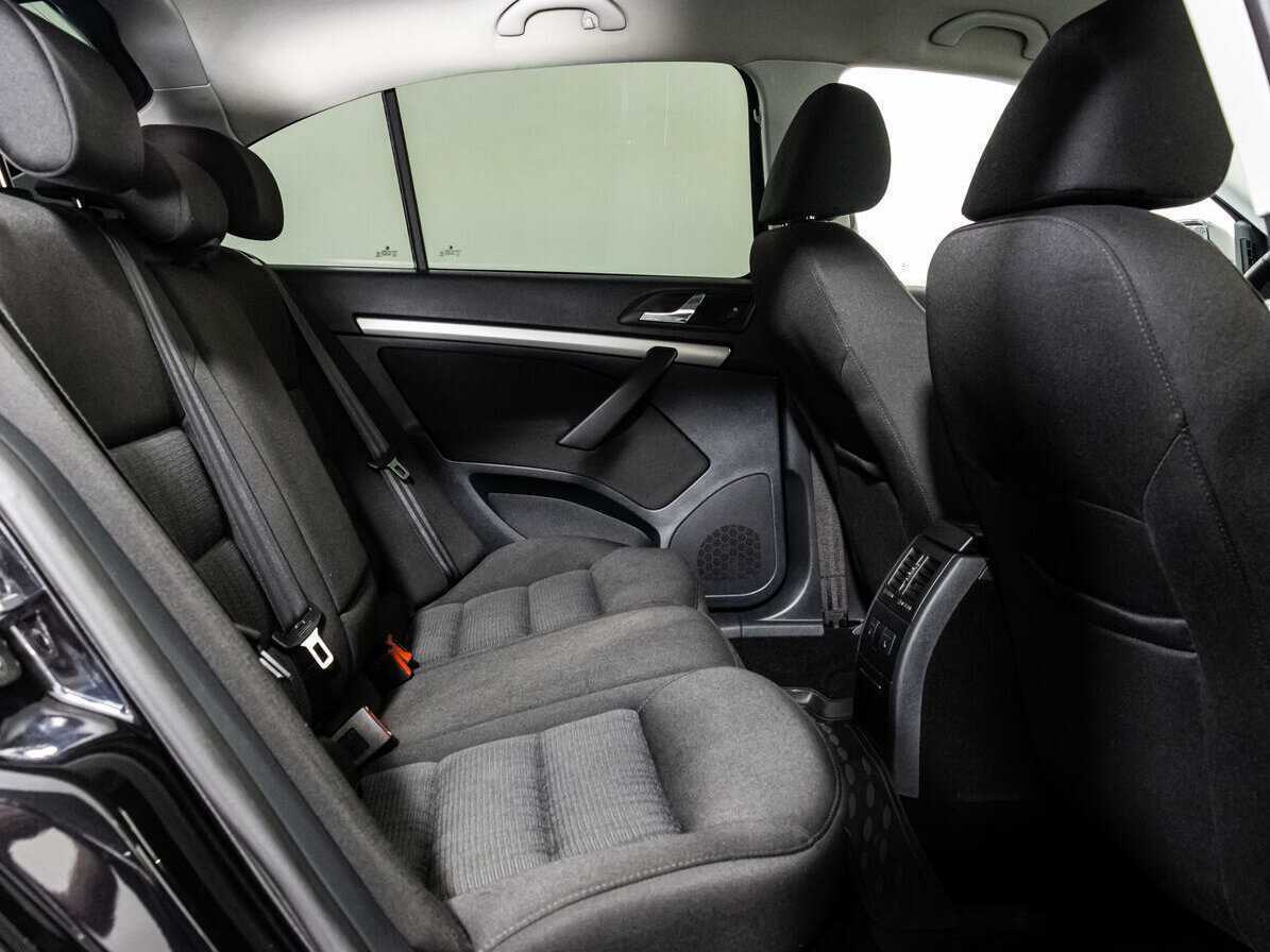 Купить Skoda Octavia с пробегом. Фото: #13