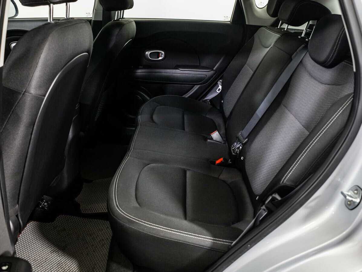 Купить Kia Soul с пробегом. Фото: #9