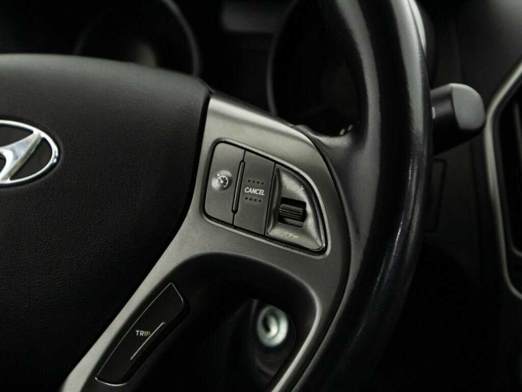 Купить Hyundai ix35 с пробегом. Фото: #17