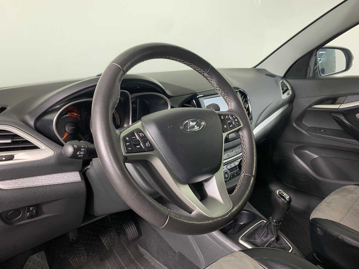 Купить Lada (ВАЗ) Vesta с пробегом. Фото: #11