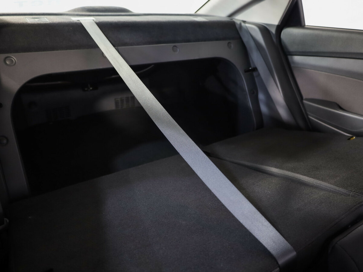 Купить Hyundai Solaris с пробегом. Фото: #21