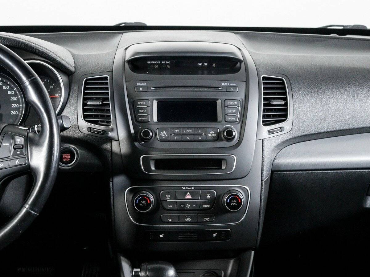 Купить Kia Sorento с пробегом. Фото: #12