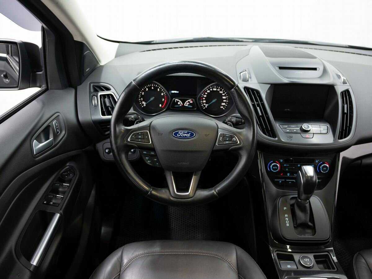 Купить Ford Kuga с пробегом. Фото: #13