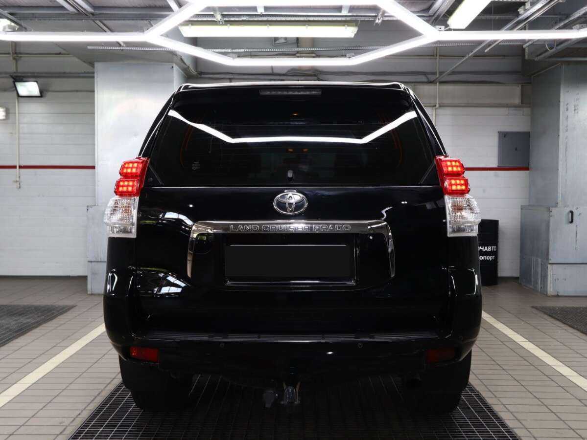 Купить Toyota Land Cruiser Prado с пробегом. Фото: #2