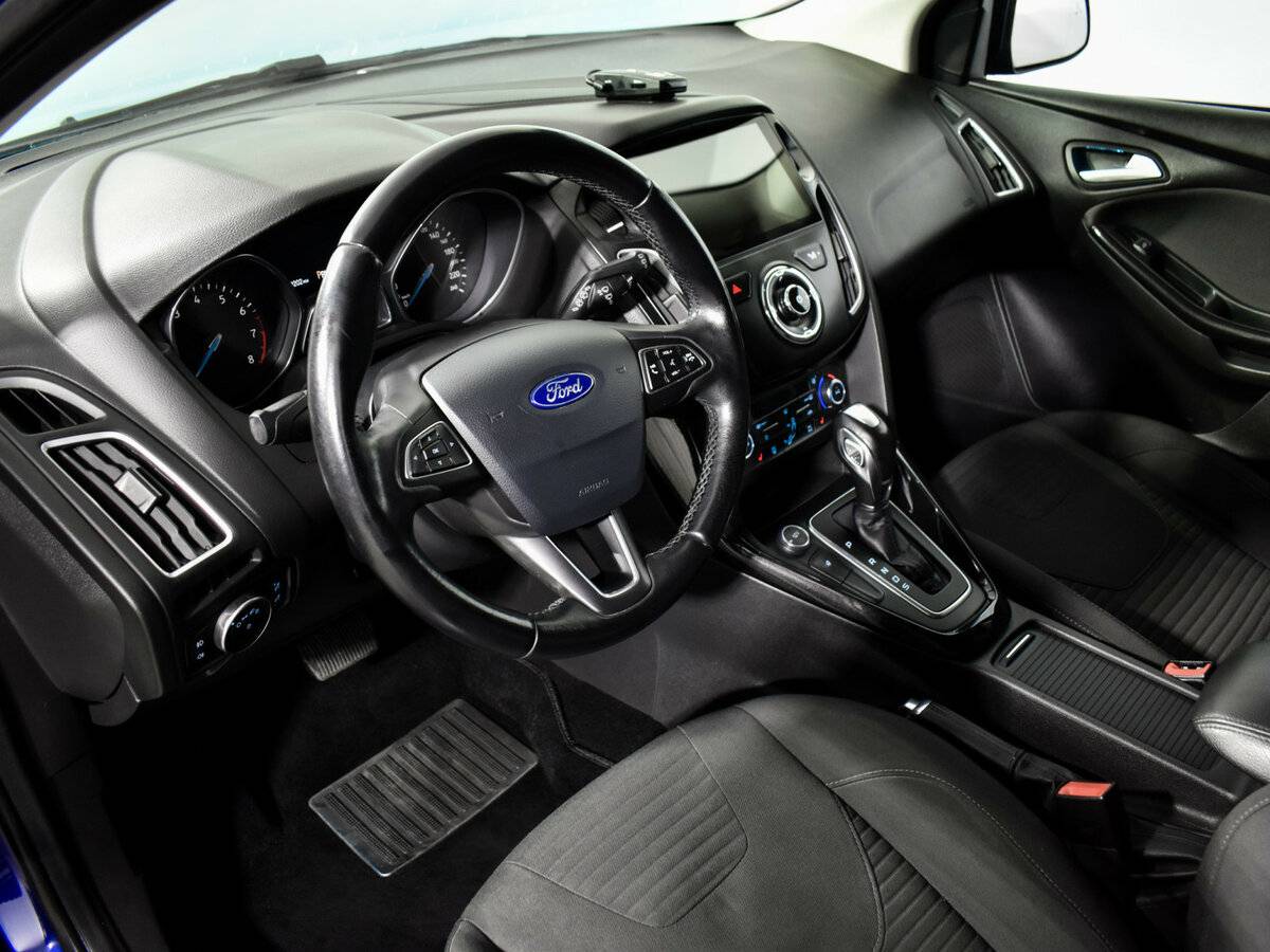 Купить Ford Focus с пробегом. Фото: #8