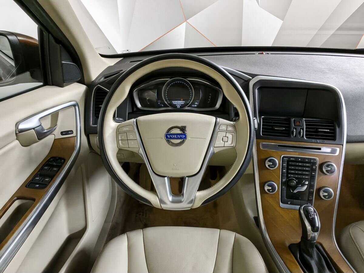 Купить Volvo XC60 с пробегом. Фото: #15