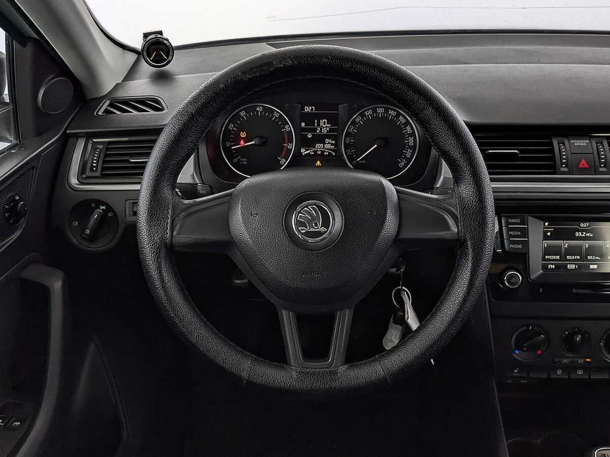 Купить Skoda Rapid с пробегом. Фото: #21