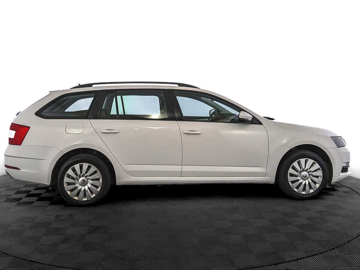 Купить Skoda Octavia с пробегом. Фото: #3