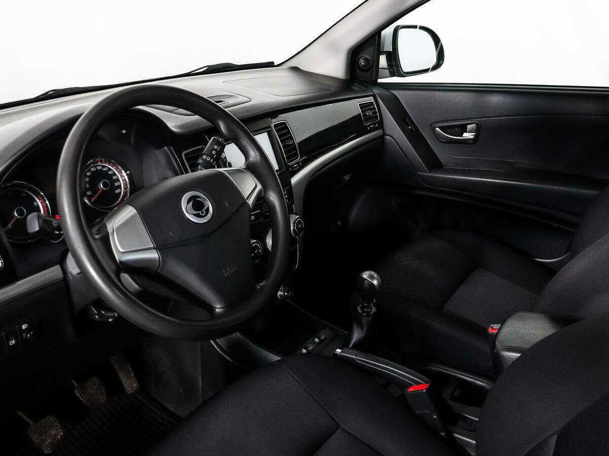 Купить SsangYong Actyon с пробегом. Фото: #6