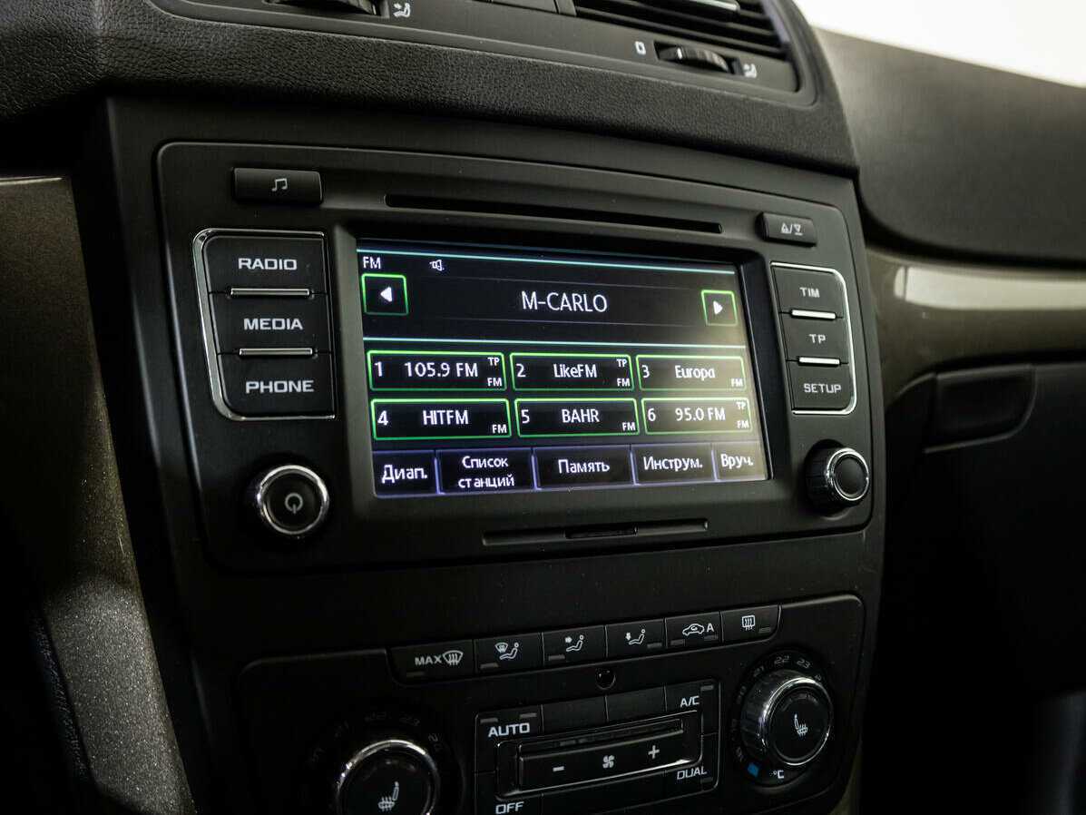 Купить Skoda Yeti с пробегом. Фото: #13