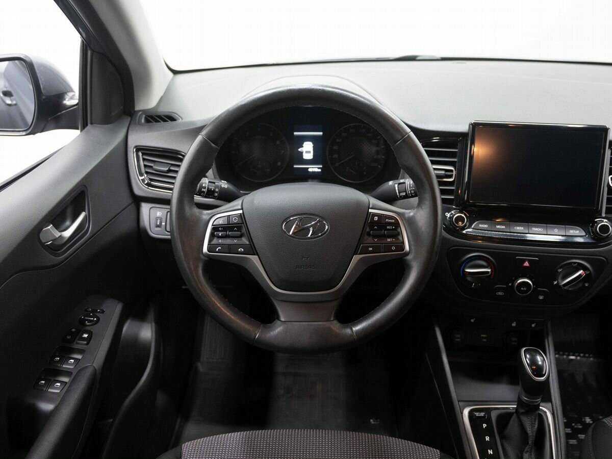 Купить Hyundai Solaris с пробегом. Фото: #12