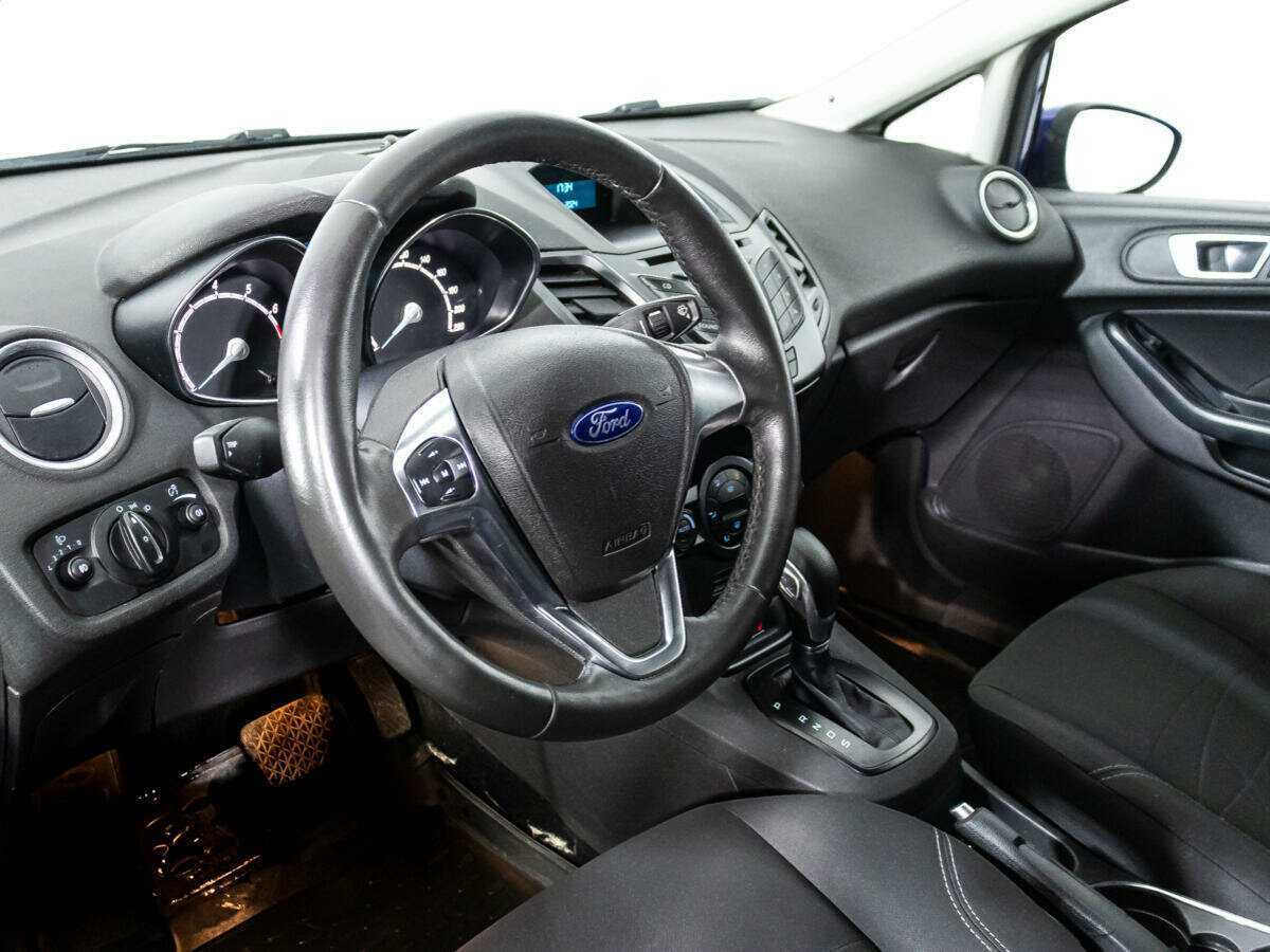 Купить Ford Fiesta с пробегом. Фото: #10