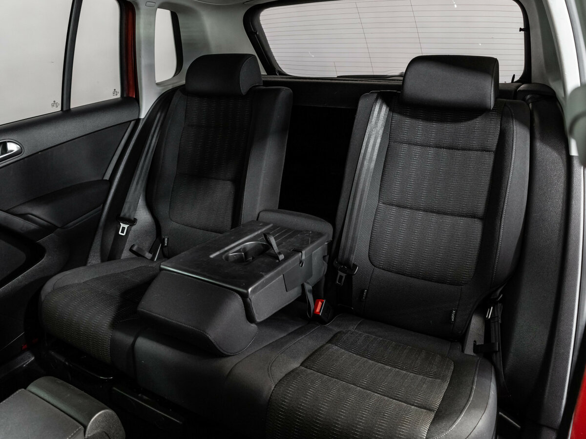 Купить Volkswagen Tiguan с пробегом. Фото: #15