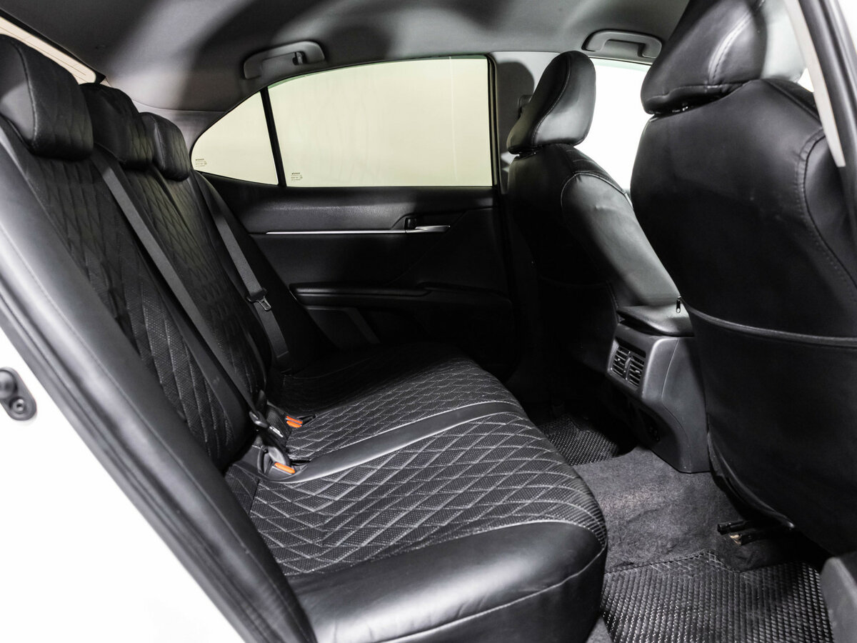 Купить Toyota Camry с пробегом. Фото: #13