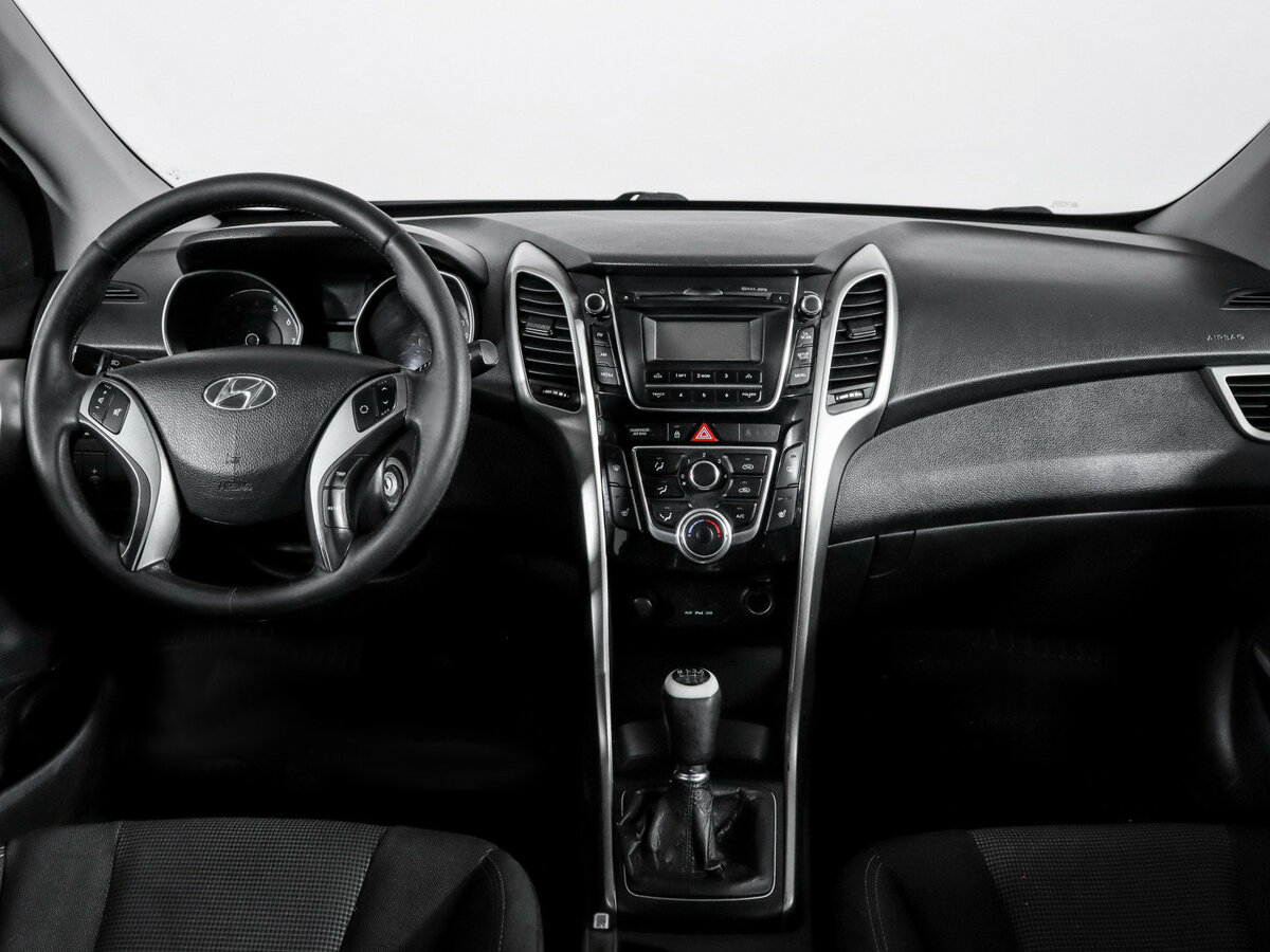 Купить Hyundai i30 с пробегом. Фото: #8