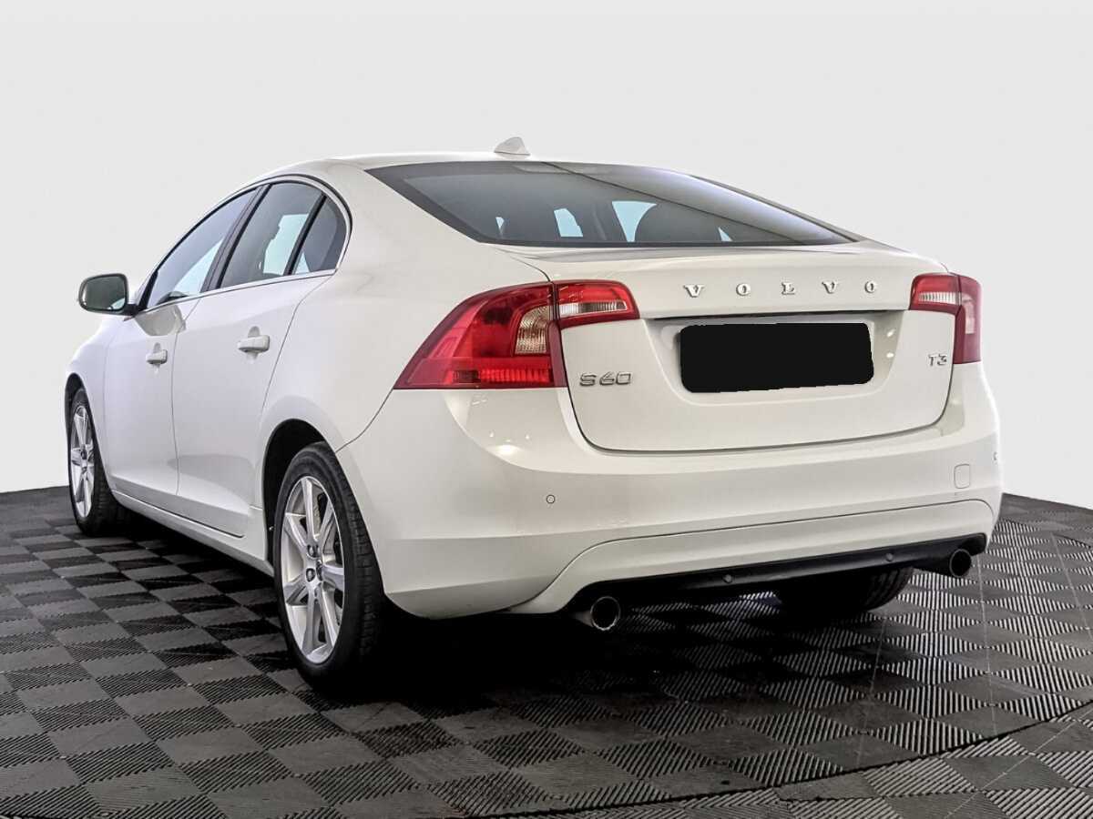 Купить Volvo S60 с пробегом. Фото: #6