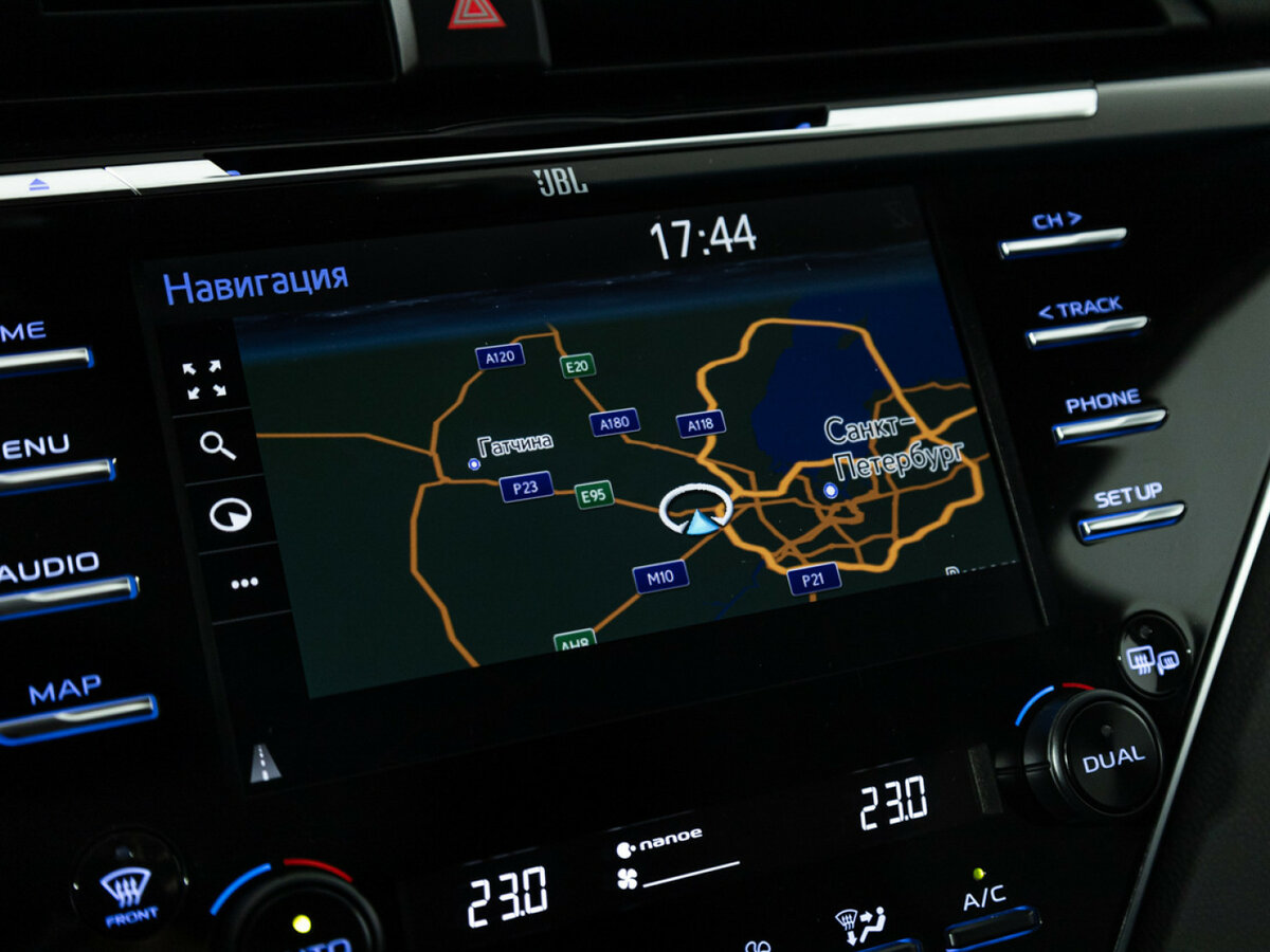 Купить Toyota Camry с пробегом. Фото: #13