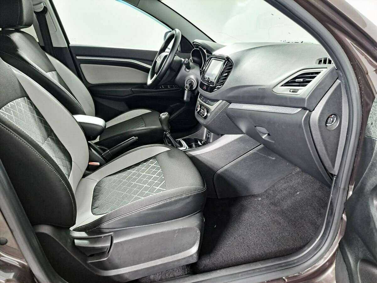 Купить Lada (ВАЗ) Vesta с пробегом. Фото: #8