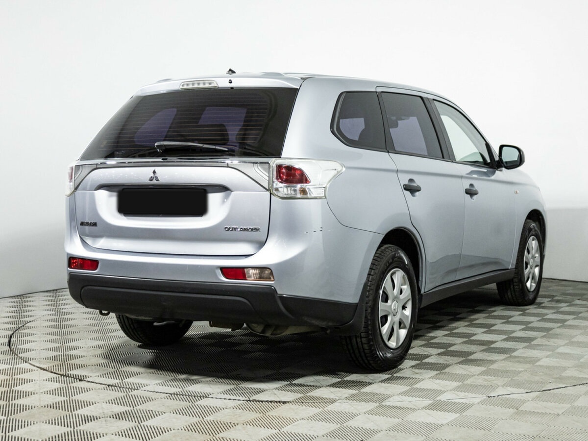 Купить Mitsubishi Outlander с пробегом. Фото: #3