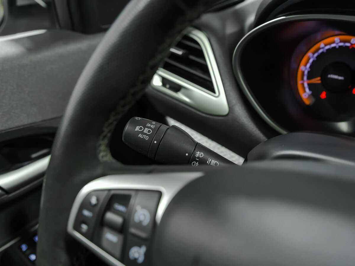 Купить Lada (ВАЗ) Vesta с пробегом. Фото: #7