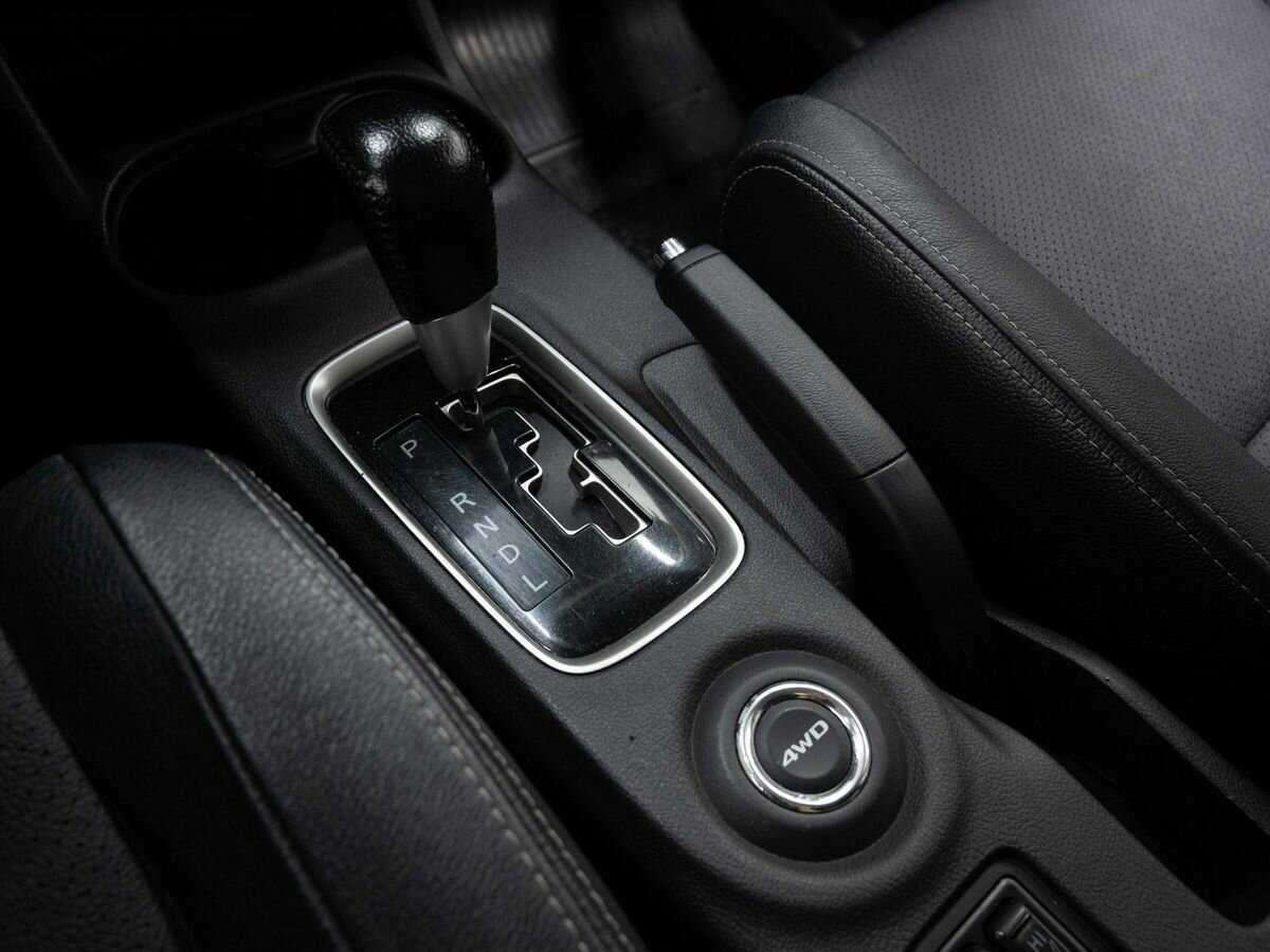Купить Mitsubishi Outlander с пробегом. Фото: #23