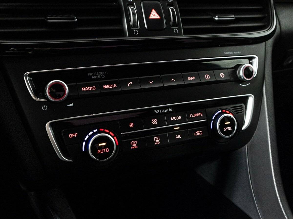 Купить Kia Optima с пробегом. Фото: #17