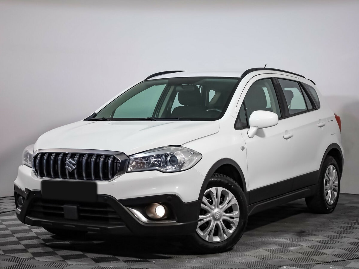 Купить Suzuki SX4 с пробегом. Посмотреть фото