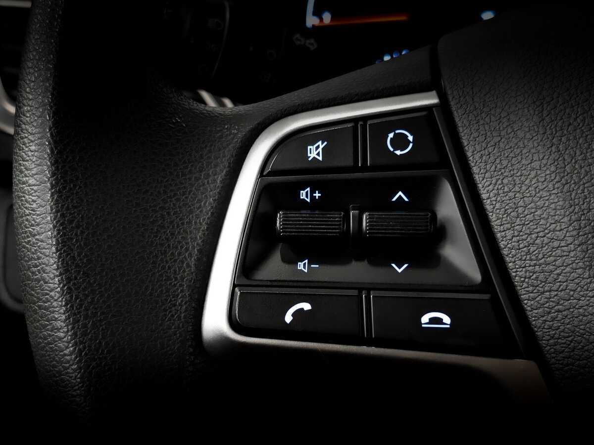 Купить Hyundai Solaris с пробегом. Фото: #25