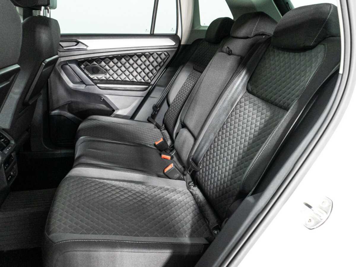 Купить Volkswagen Tiguan с пробегом. Фото: #8