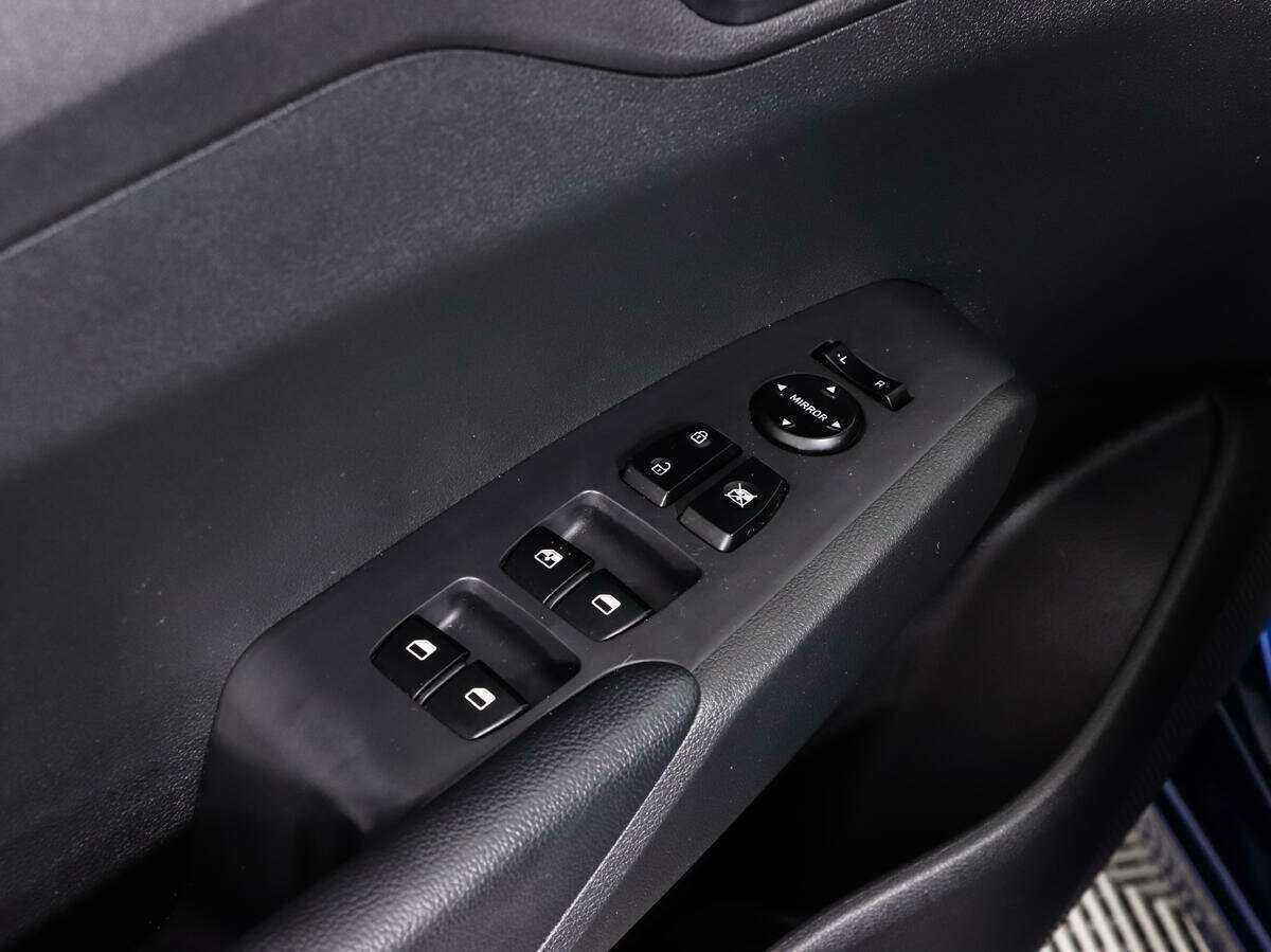 Купить Hyundai Solaris с пробегом. Фото: #13