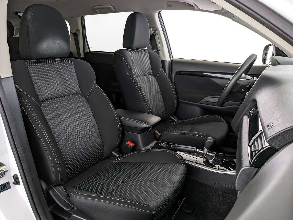Купить Mitsubishi Outlander с пробегом. Фото: #19