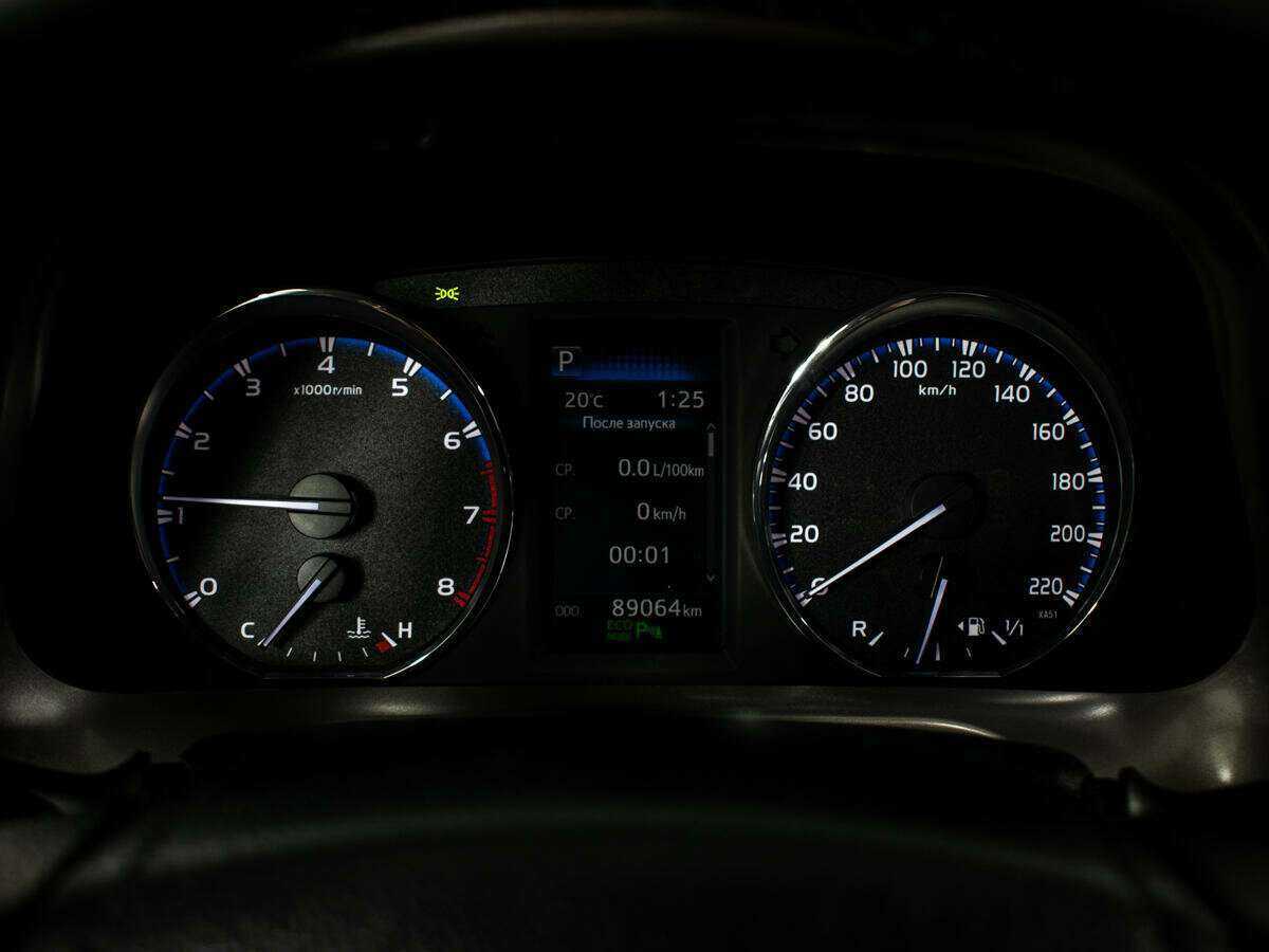 Купить Toyota RAV4 с пробегом. Фото: #9