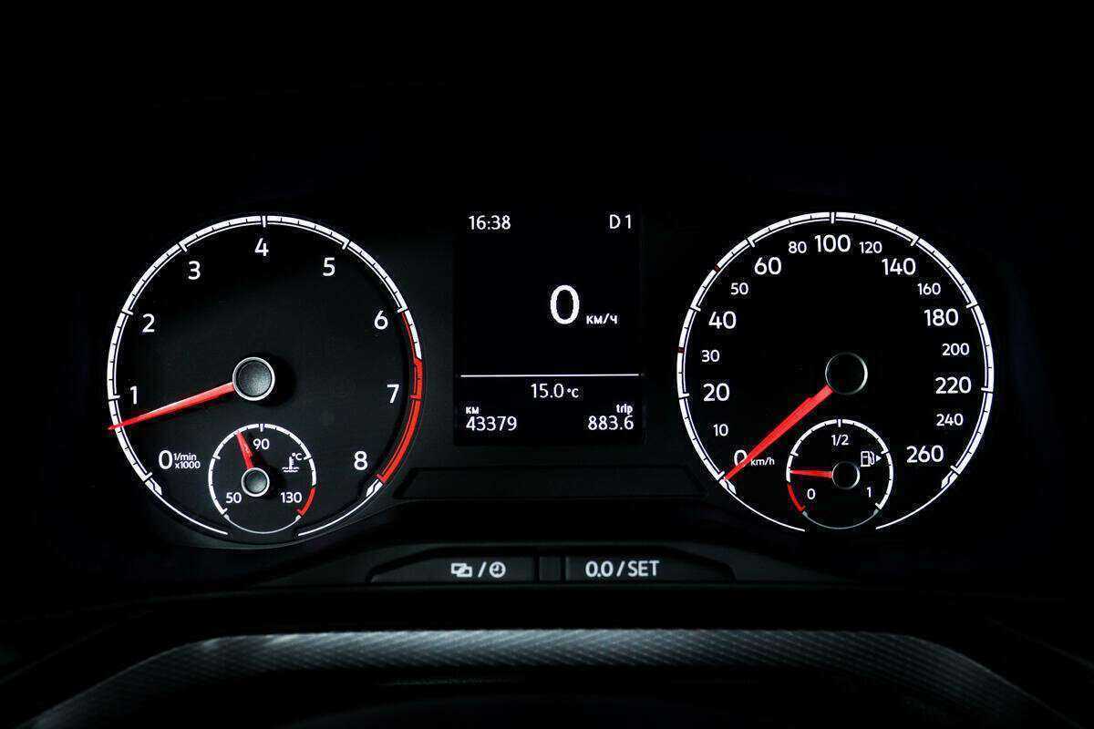 Купить Volkswagen Polo с пробегом. Фото: #9