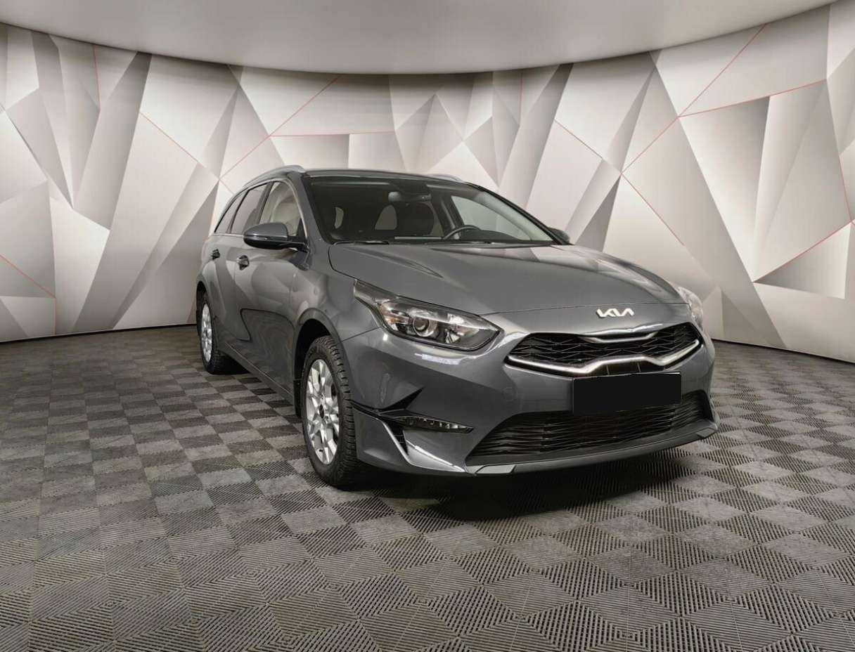 Купить Kia Ceed с пробегом. Фото: #2