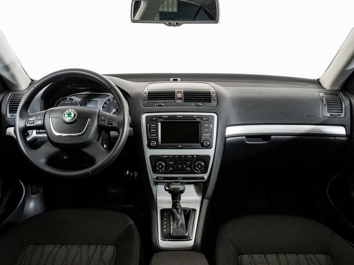 Купить Skoda Octavia с пробегом. Фото: #9
