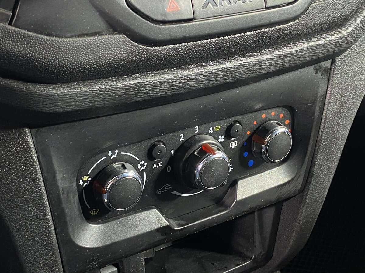 Купить Lada (ВАЗ) XRAY с пробегом. Фото: #13