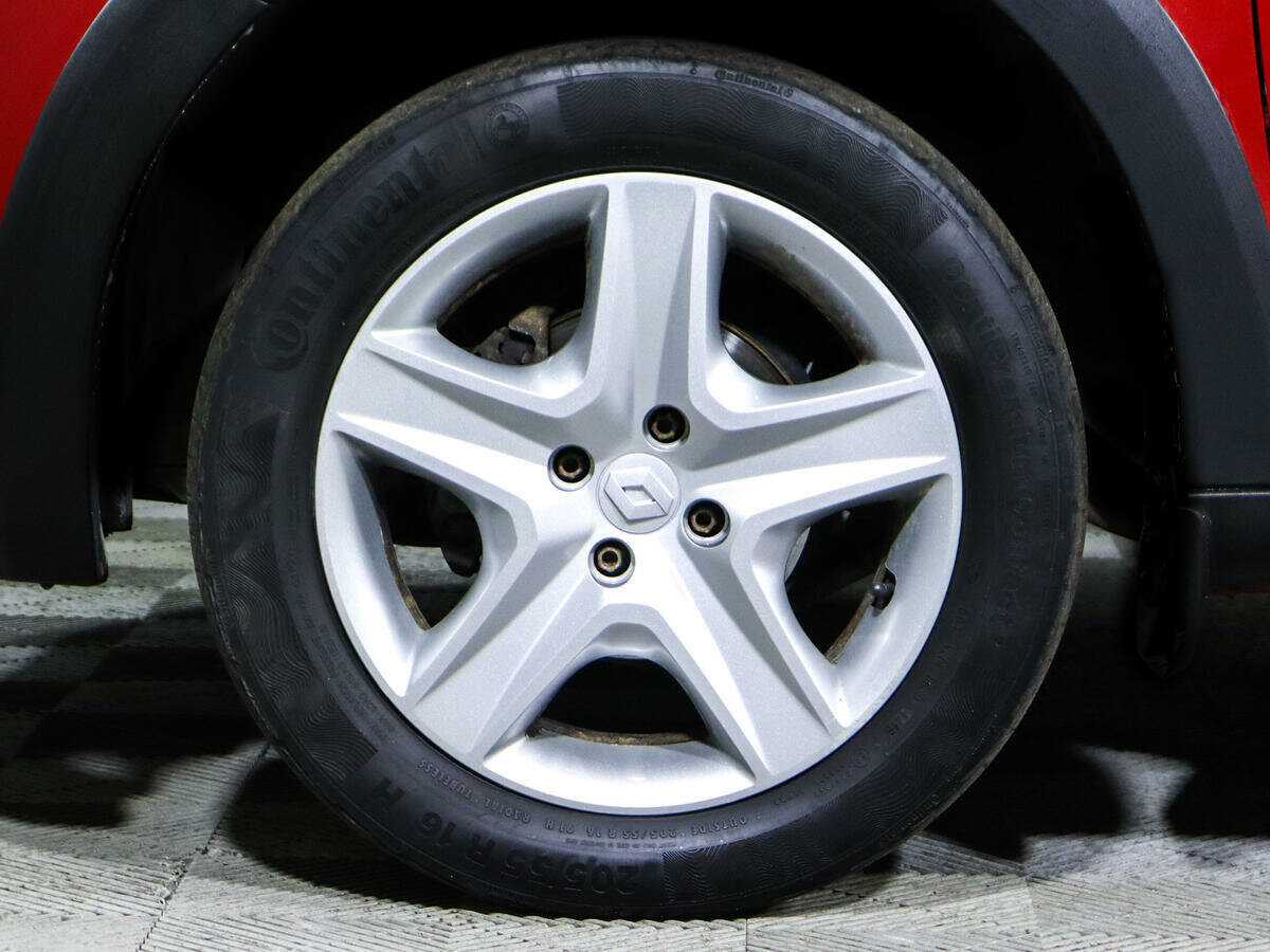 Купить Renault Sandero с пробегом. Фото: #15