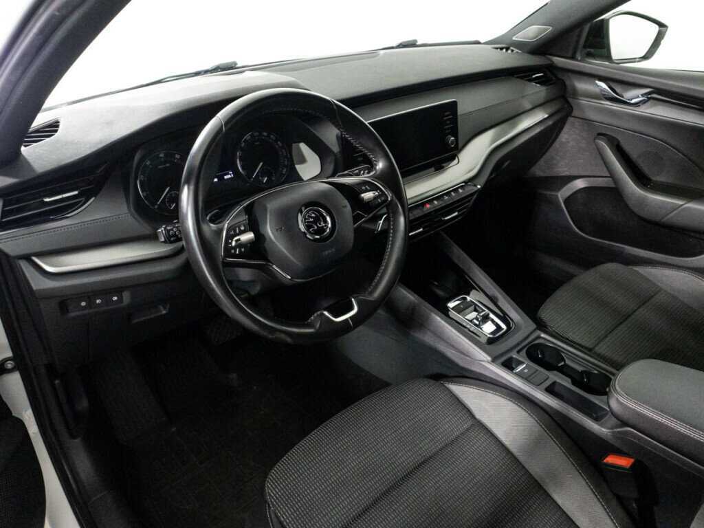 Купить Skoda Octavia с пробегом. Фото: #10