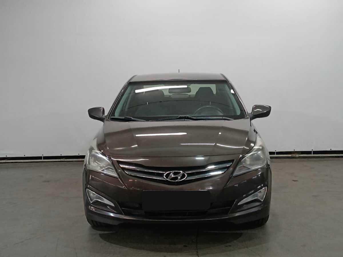 Купить Hyundai Solaris с пробегом. Фото: #1