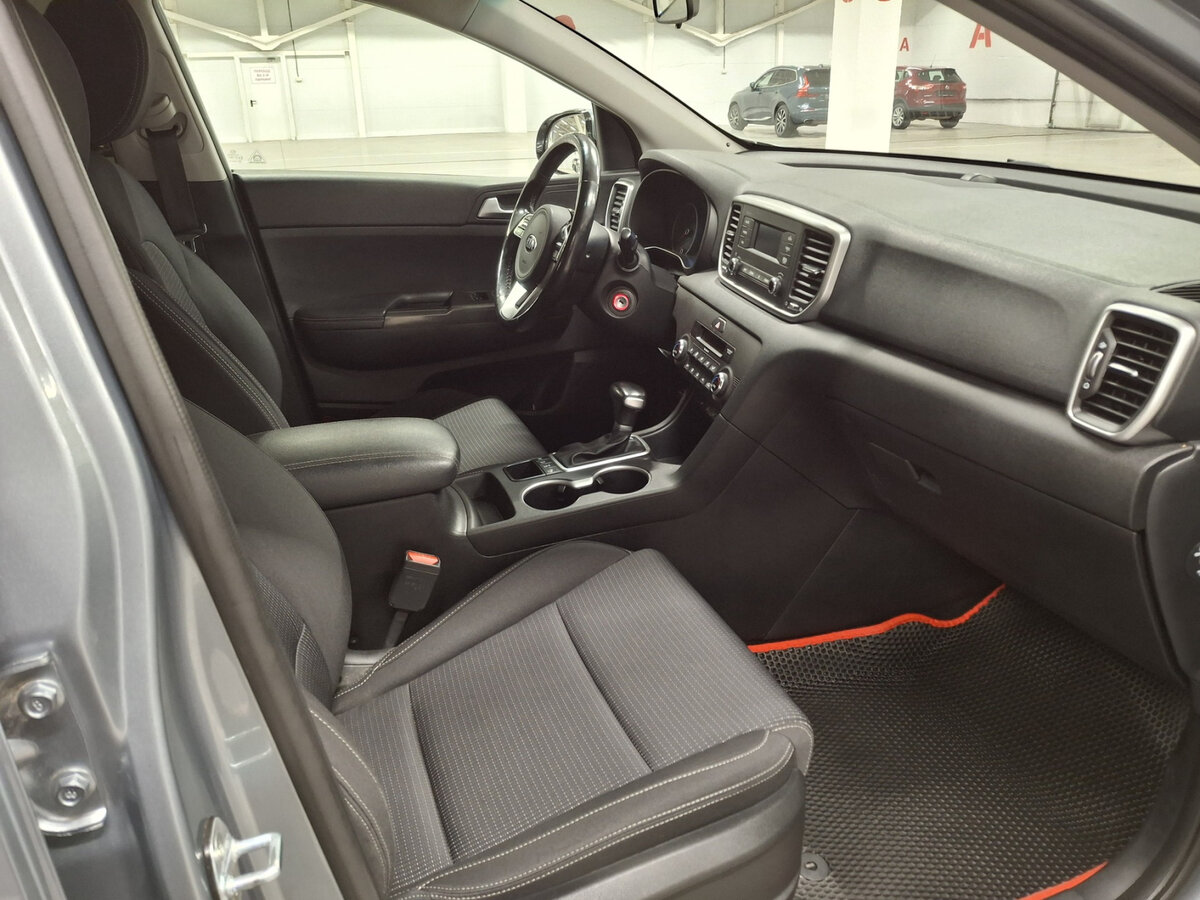Купить Kia Sportage с пробегом. Фото: #10